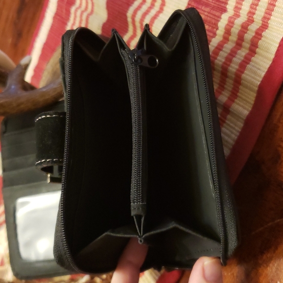 Small black leather foldable wallet - Picture 5 of 7
